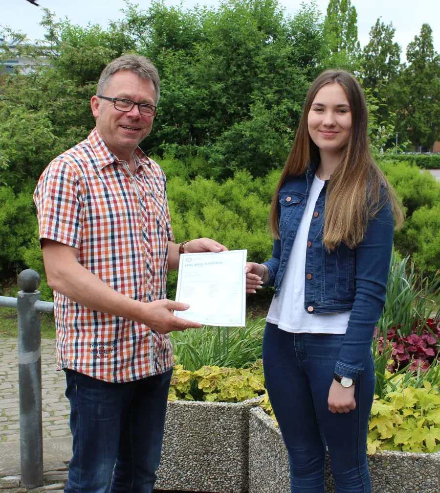 Jamayne Urkunde ECDL Base 2017 300KB