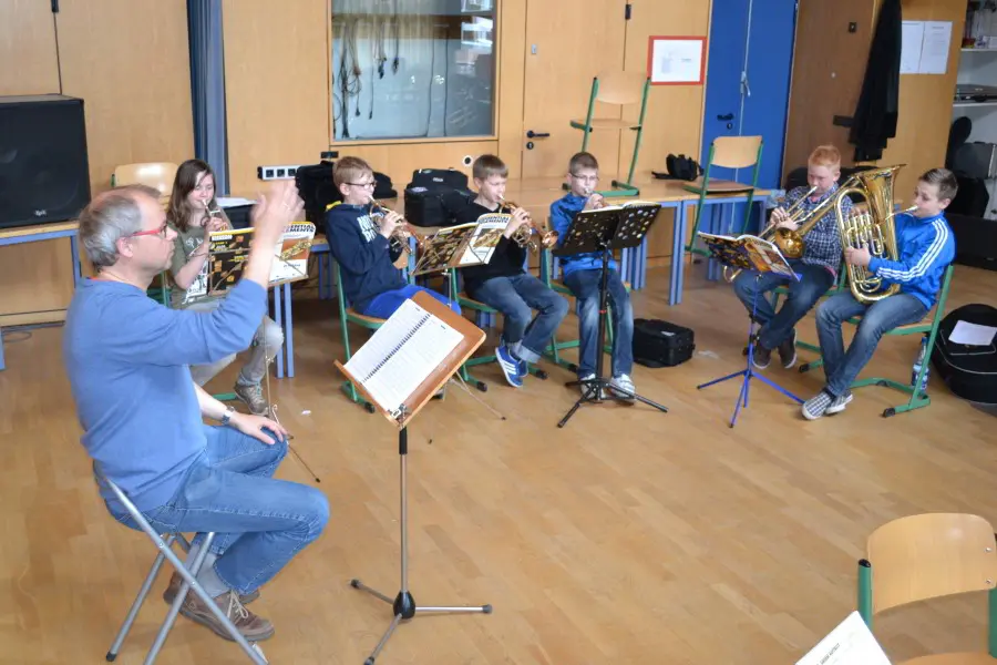 Blaeserklasse 1 2013 05 08 150KB