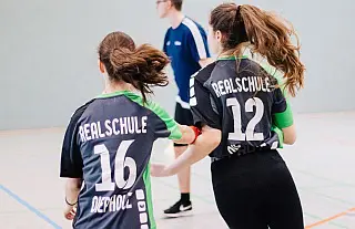 Trikots Tumb 320px 29KB