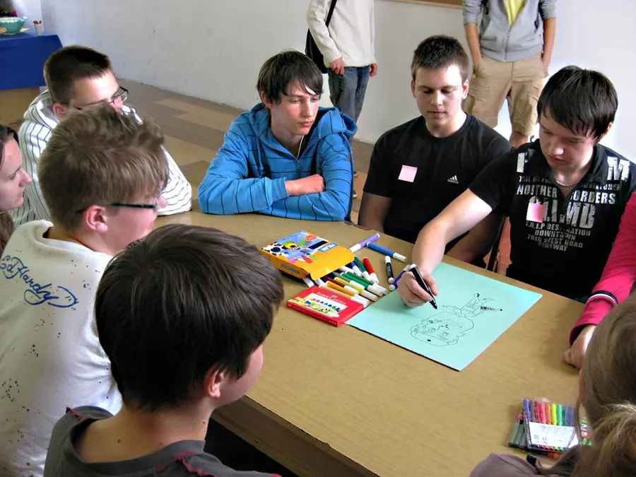 07-200_Kuenstler_unter_sich