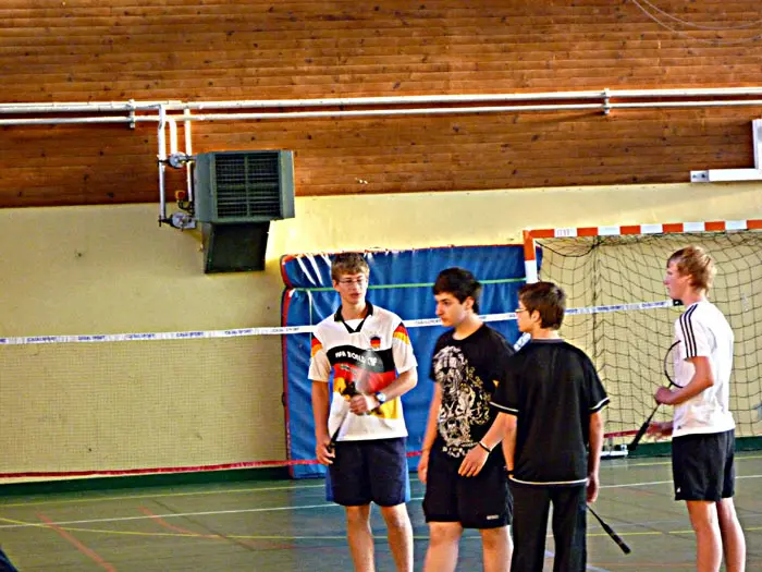 tho06-links-100-badminton